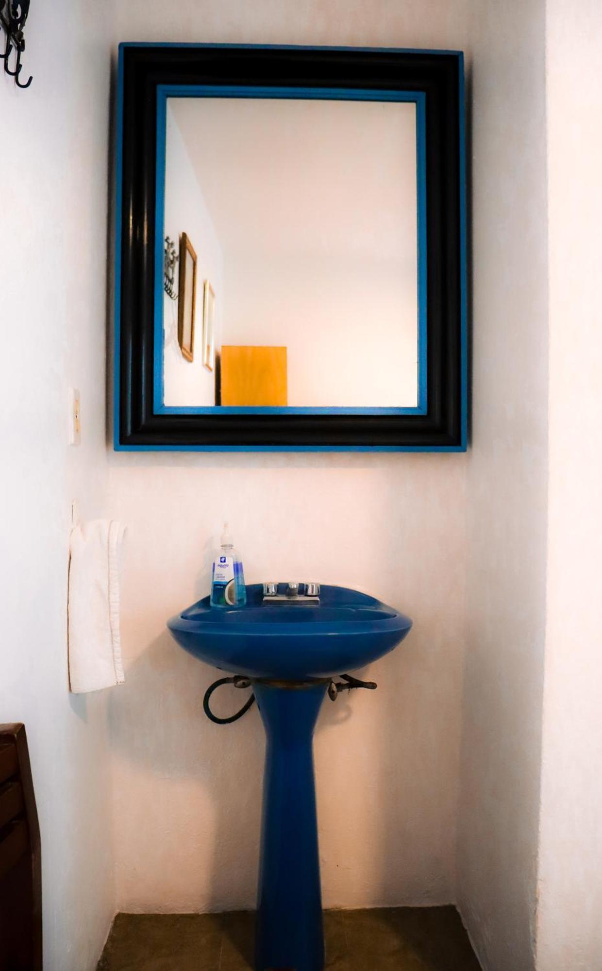 Hostal Cuija Coyoacan Berlin 268 Coyoacan เม็กซิโกซิตี้ ภายนอก รูปภาพ